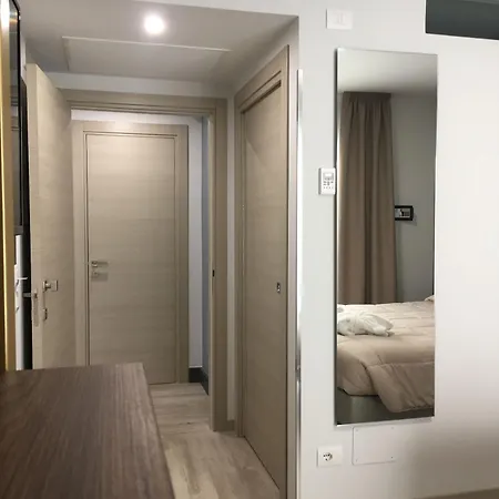 Hotel 8room CTA