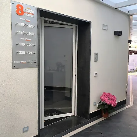 8room CTA