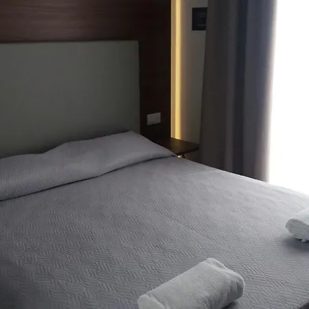Hotel 8room