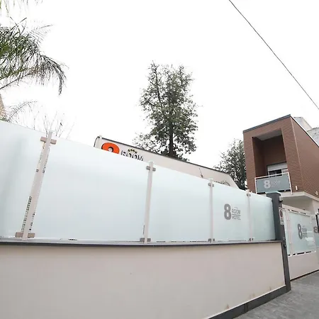 8room CTA